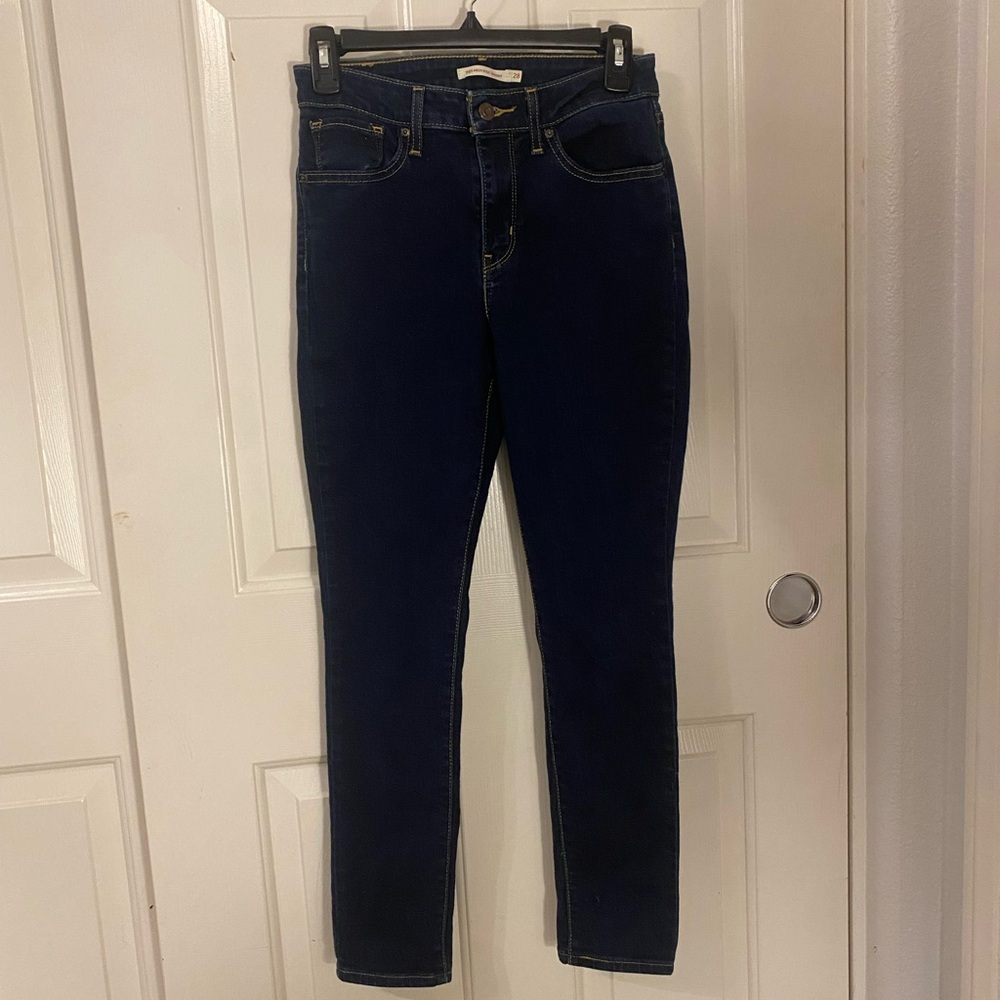 Women's Dark Blue Jeans Levi’s size 28